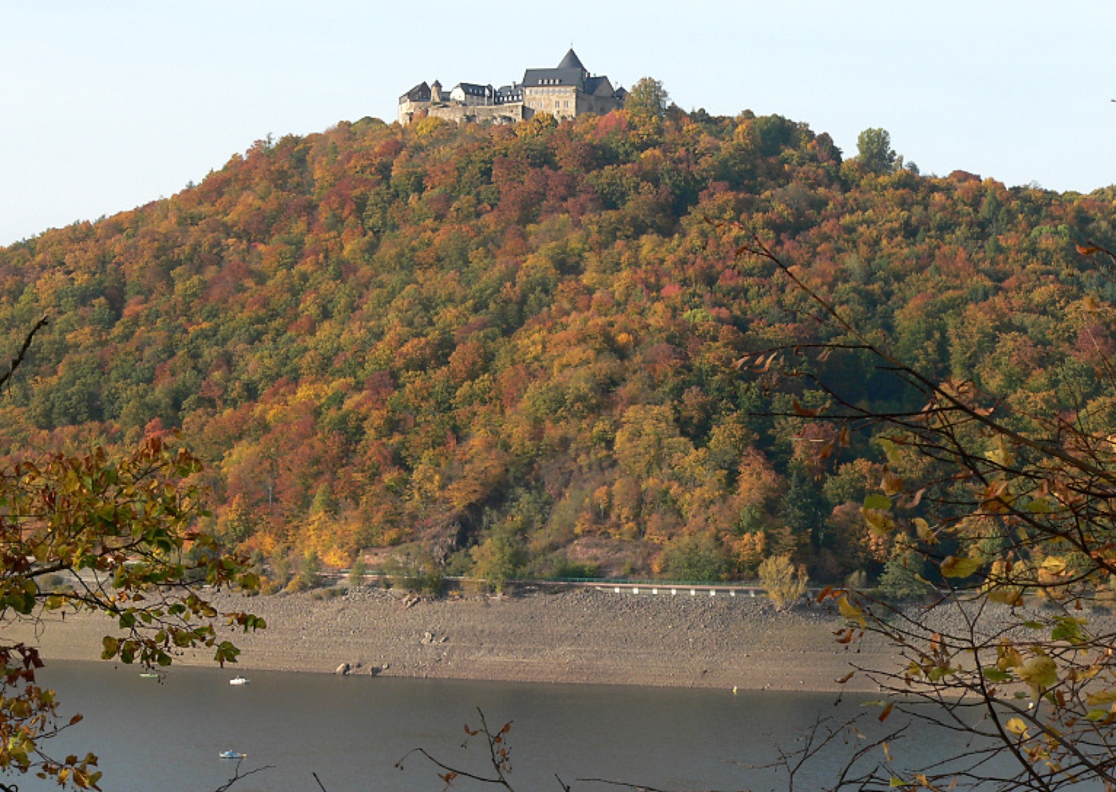 Schloss Waldeck über dem Edersee